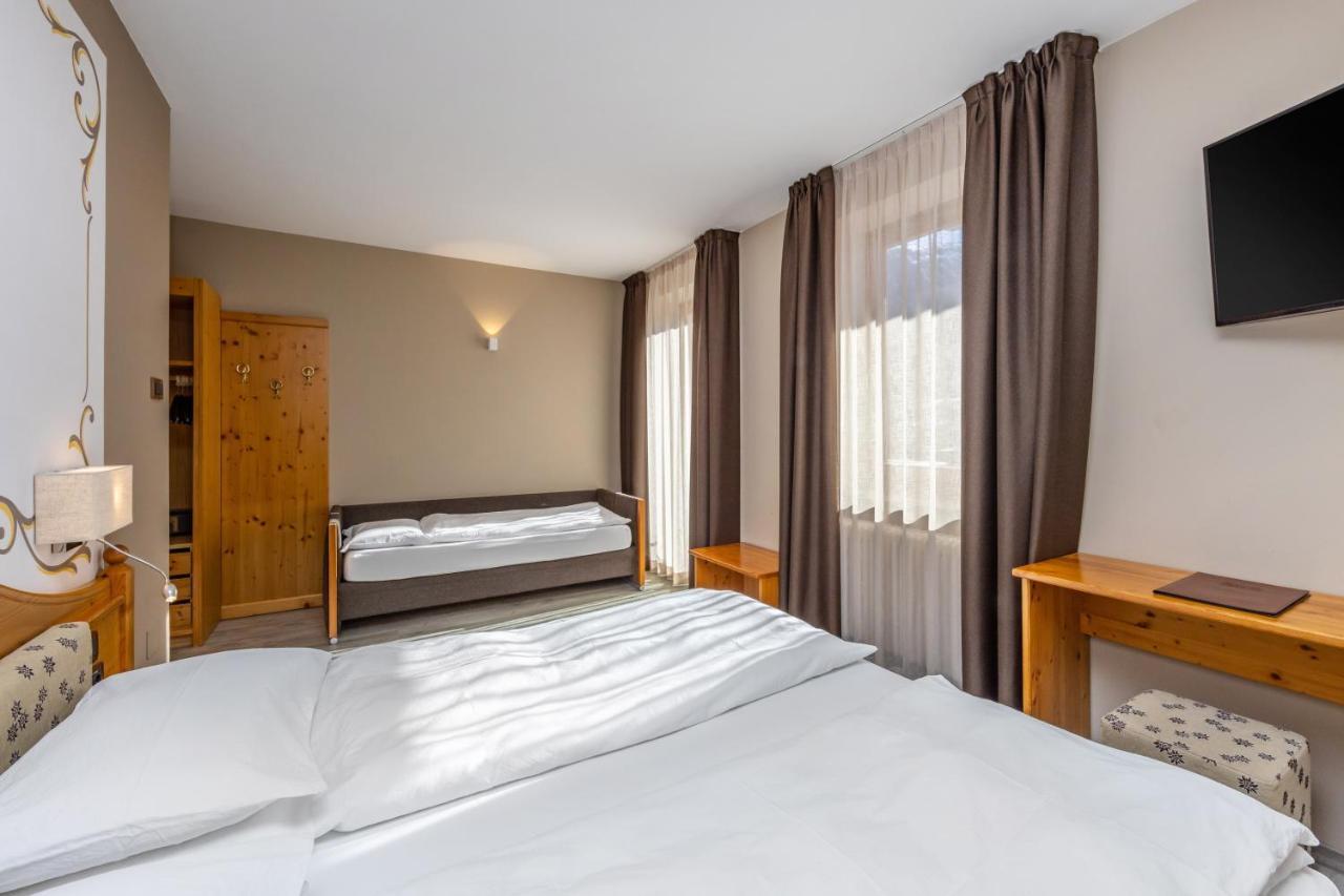 Hotel Vittoria - Ricarica L'Anima Дімаро Екстер'єр фото