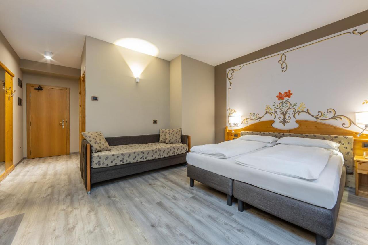 Hotel Vittoria - Ricarica L'Anima Дімаро Екстер'єр фото