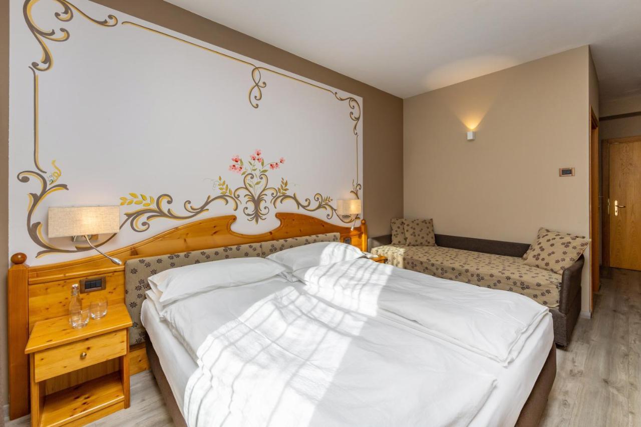 Hotel Vittoria - Ricarica L'Anima Дімаро Екстер'єр фото